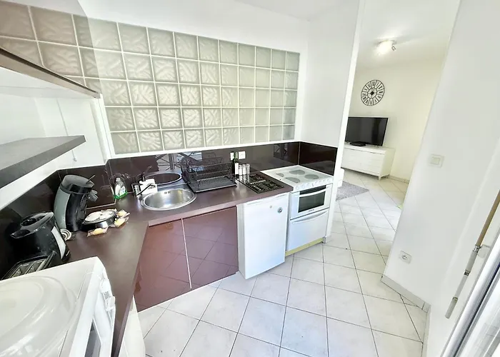 T2 Confort - Parking - Avenue Camille Pujol Apartment